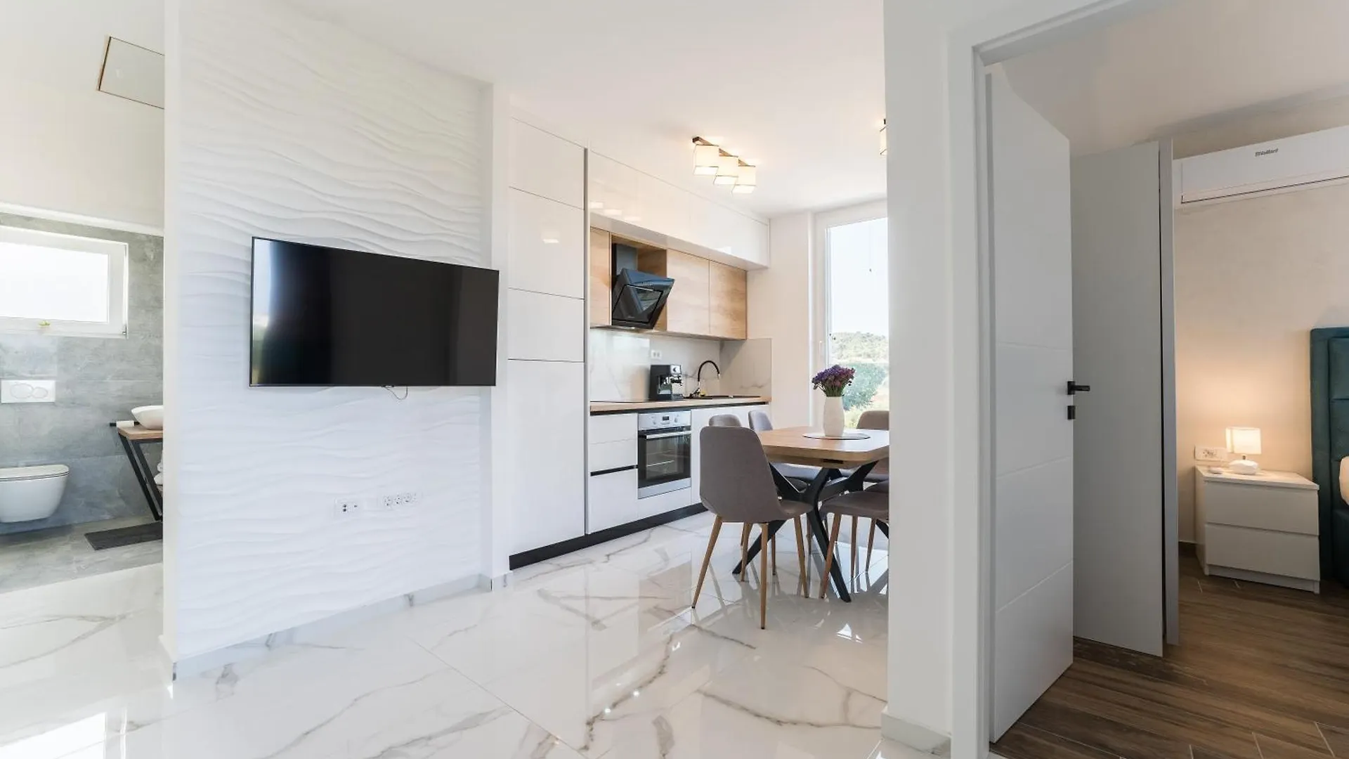 Luxury D Apartments Bibinje 0*,